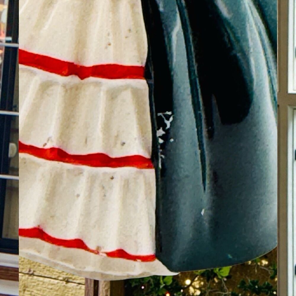 Caroler Christmas Napco Hand Painted Girl Planter Holding A Red Song Book 5.5in - Picture 6 of 8